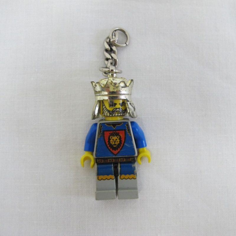 Keychain minifigure King Leo blue attire