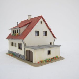 Suburb house - Image 8
