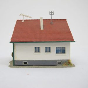 Suburb house - Image 4
