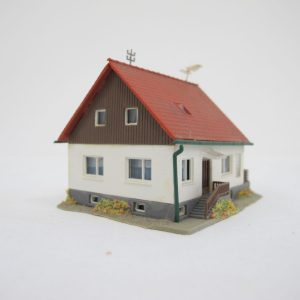 Suburb house - Image 3