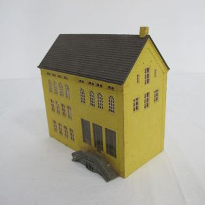 Yellow building - Image 5