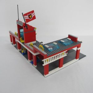 Fire Station. Complete without instructions or box - Image 12