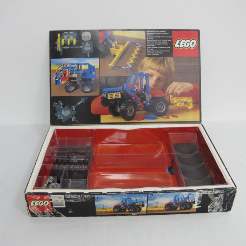 Tractor. Complete with instructions and box - Image 13