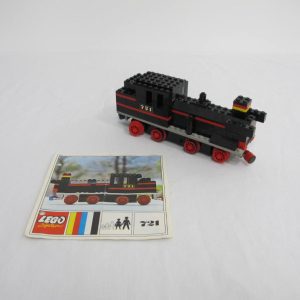 Steam Locomotive. Complete and with instructions, no box
