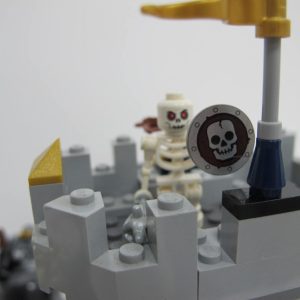King's Castle Siege. Complete with instructions, no box - Image 17