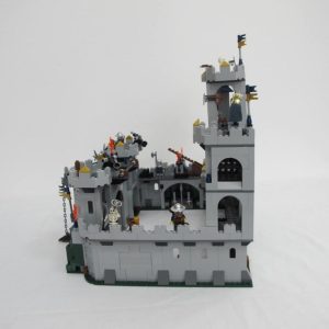 King's Castle Siege. Complete with instructions, no box - Image 19