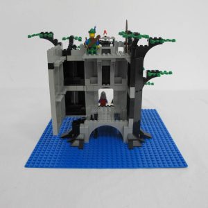 Forestmen's River Fortress. Complete with instructions, no box - Image 18