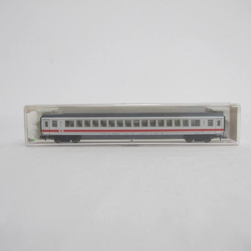 EC/IC high-capacity coach (Eurofima) 1st class, type Apmz 117.0, 4-axle, light grey/red trim strip - Image 11