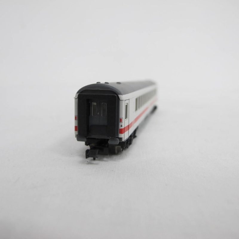 EC/IC high-capacity coach (Eurofima) 1st class, type Apmz 117.0, 4-axle, light grey/red trim strip - Image 8