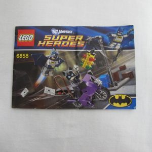Catwoman Catcycle City Chase. Incomplete with instructions, no box - Image 8