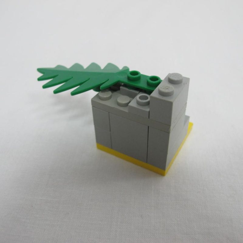Treasure Surprise. Complete with instructions, no box - Image 8