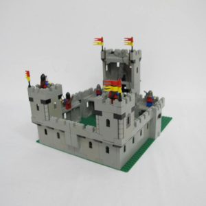 King's Castle. Complete with instructions, no box - Image 18