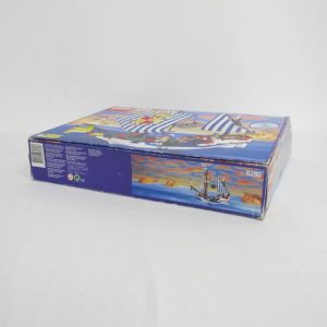 Armada Flagship. Complete with instructions and box - Image 17