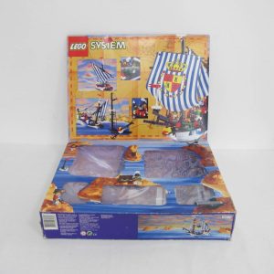 Armada Flagship. Complete with instructions and box - Image 19