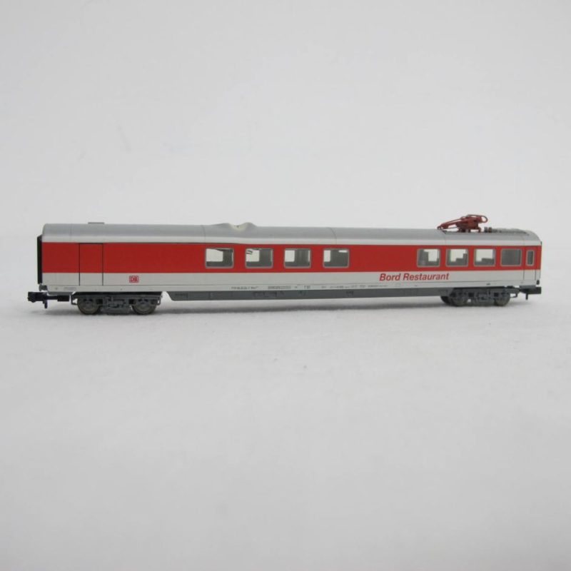 IC/EC dining car, type/model WRmz 137.0, 4-axle, red/light grey, 'on-board restaurant', with single-arm pantograph - Image 12