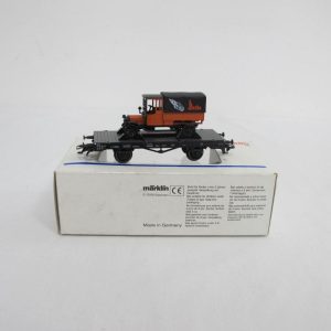 Flat car with lorry