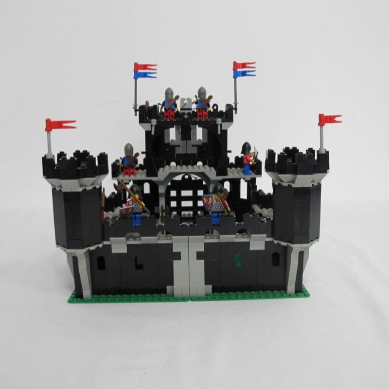 Black Monarch's Castle. Complete with instructions, no box - Image 18