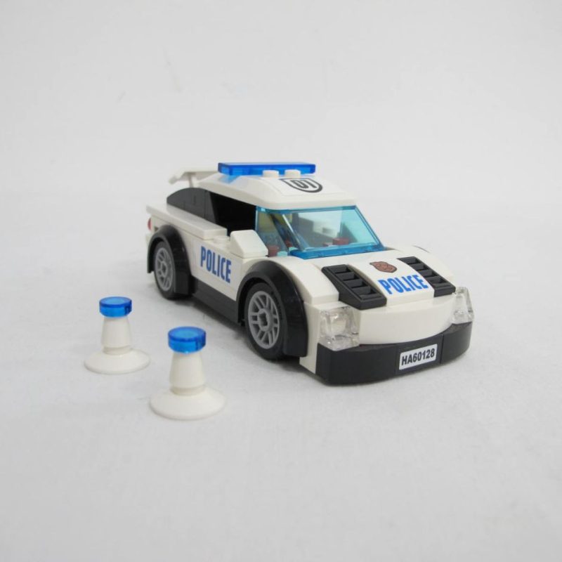 Police Pursuit. Complete with instructions, no box - Image 6