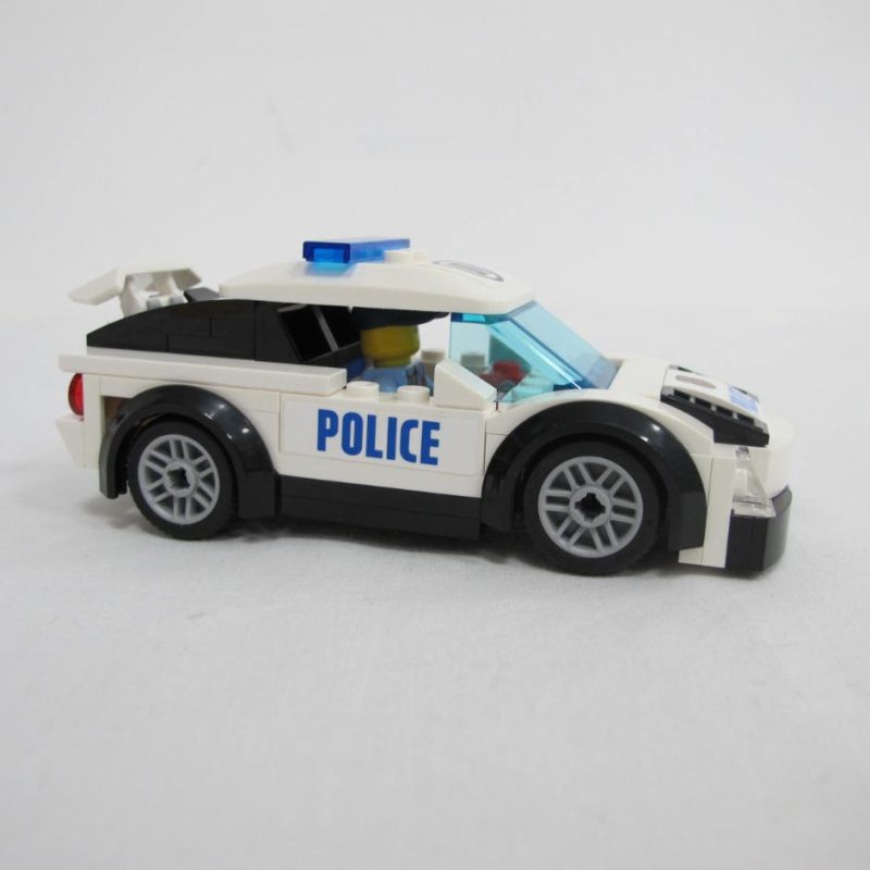 Police Pursuit. Complete with instructions, no box - Image 7