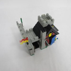 Guarded Inn. Complete with instructions, no box - Image 9