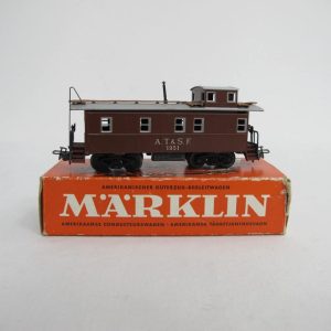 USA caboose, tin body, Aufschrfit A.T. & S.F. 1951 .