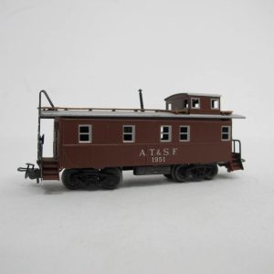 USA caboose, tin body, Aufschrfit A.T. & S.F. 1951 . - Image 2
