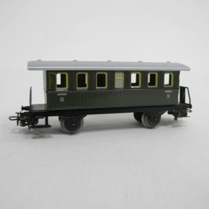 Tin passenger car green - Image 12