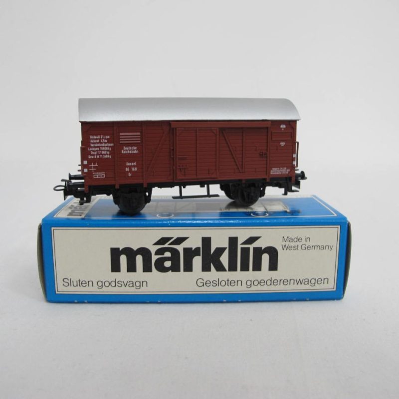 DRG boxcar silver roof, inscription Kassel 86 169