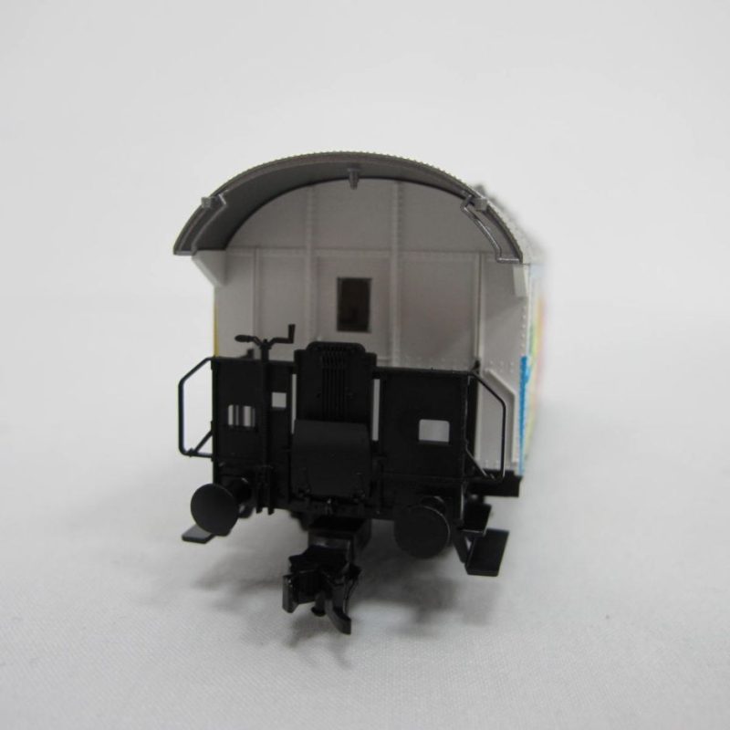 Stabilo rolling painting studio - Image 4
