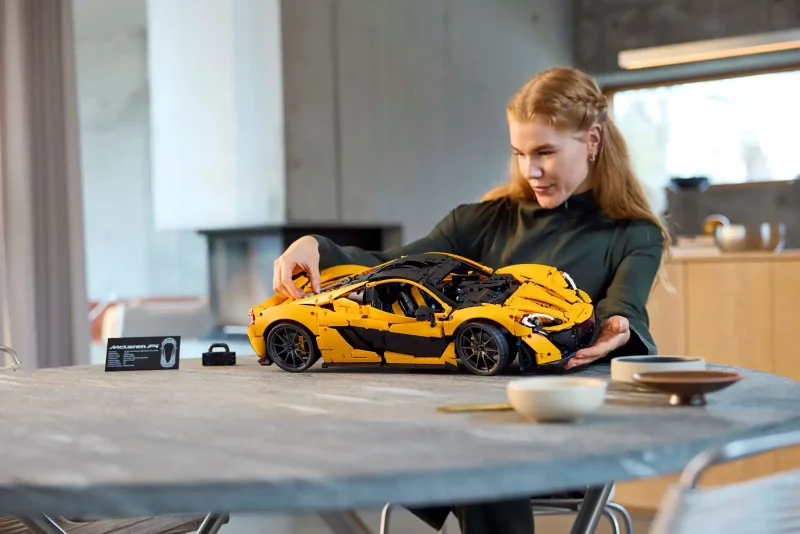 LEGO Technic 42172 McLaren P1