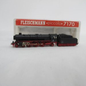 Trailing tender locomotive, class 011, type 2‘ C1’h3, black, coal tender