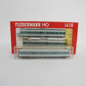 BR 614 diesel multiple unit + additional wagon, current-conducting couplers - Image 6