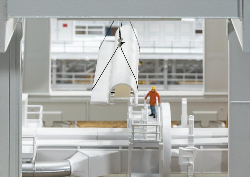 Large gantry crane - Image 9