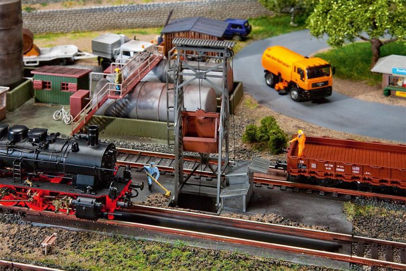 Slag removal system with drive