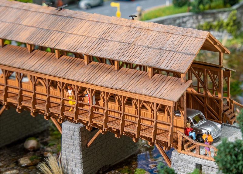 Wooden railway bridge - Image 3