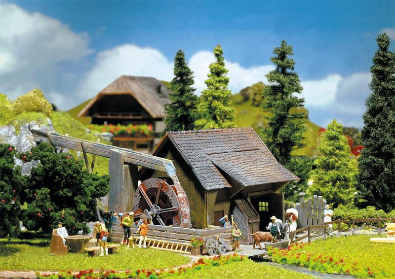 Watermill with pump