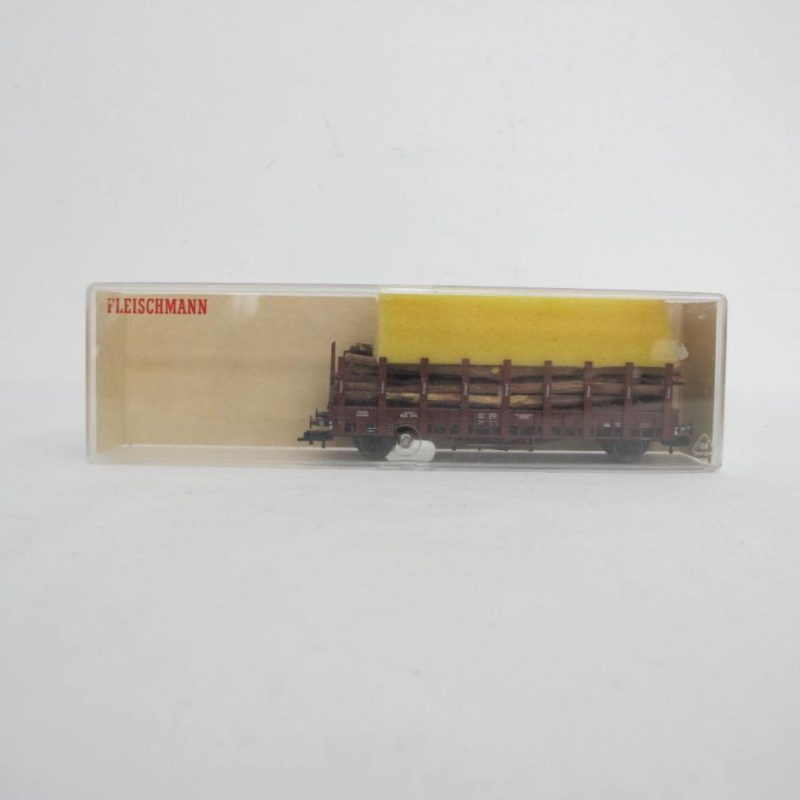 DR stake wagon with wood - Image 6