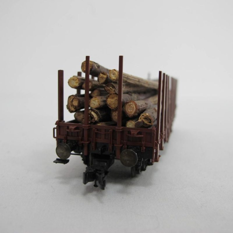 DR stake wagon with wood - Image 12