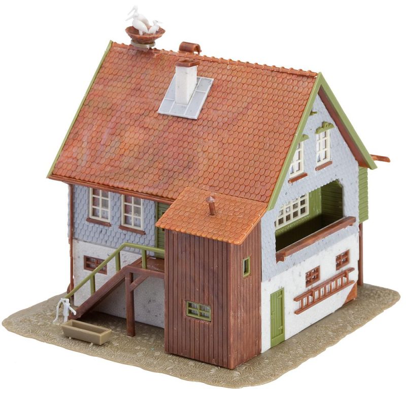 House with stork's nest - Image 3