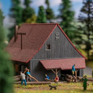 Forest workers and hunters