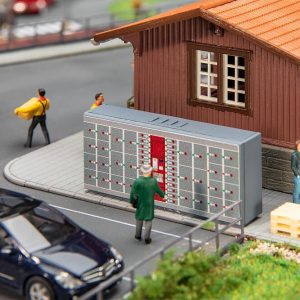 2 lockers