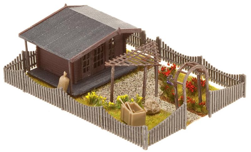 Allotment with garden foliage - Image 3