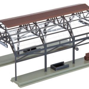 Station concourse - Image 3