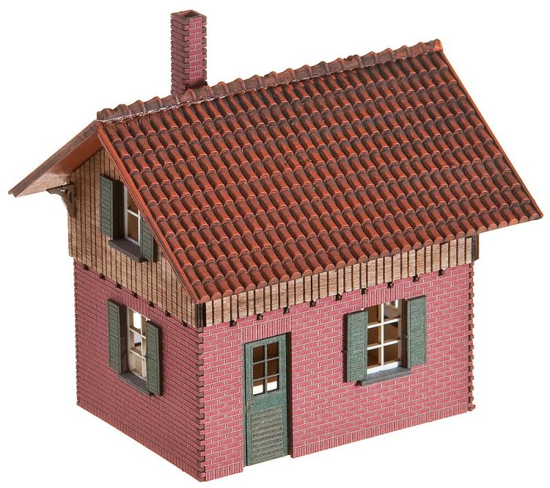 Railway keeper's cottage - Image 3