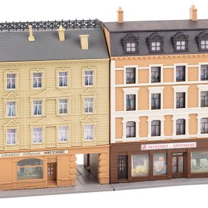 Town houses with pharmacy and - Image 2