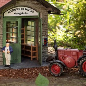 Agricultural machinery workshop - Image 2