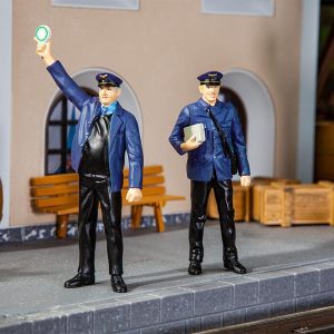 2 conductors