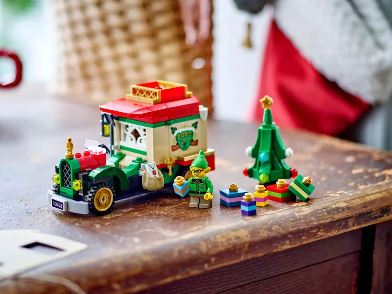 LEGO 40746 Santa's Delivery Truck