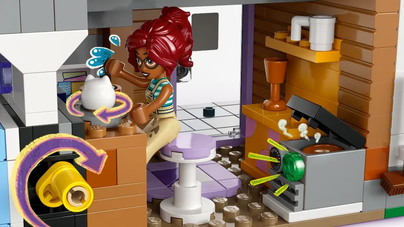 LEGO Friends 42670 Heartlake City Apartments and Stores