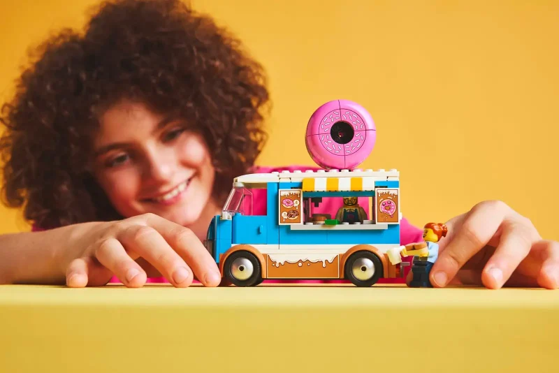 LEGO City 60452 Donut Truck